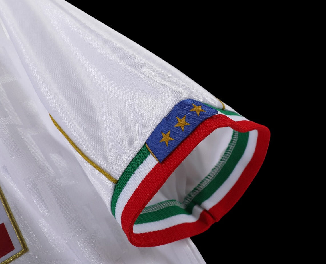 1995 Italy Away Jersey Replica