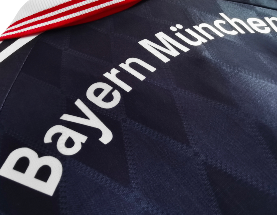 1997-1999 Bayern Munich Home Kit