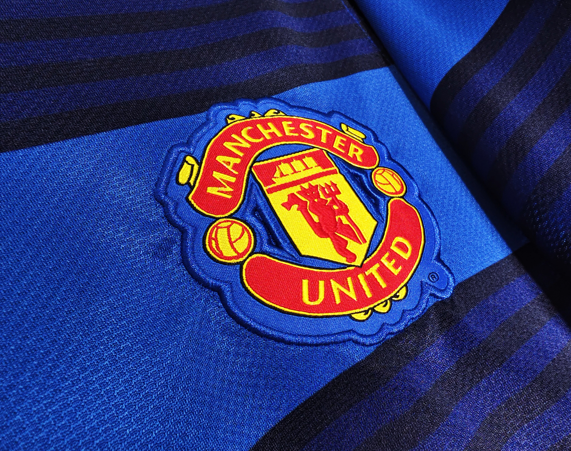 2011-2012 Manchester United Away Kit