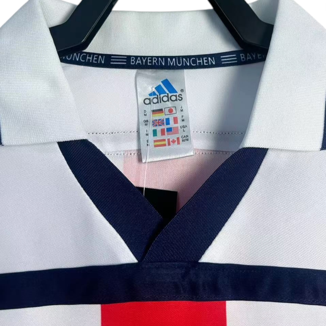 2000-2002 Bayern Munich Away Kit