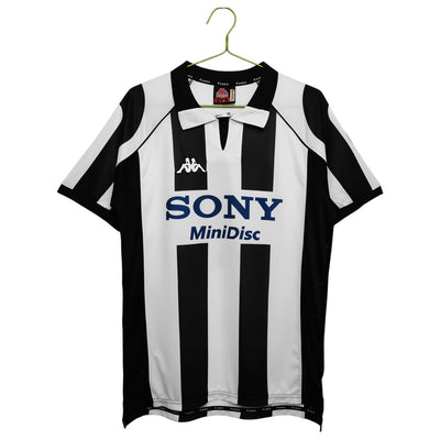 1997-1998 Juventus Home Kit